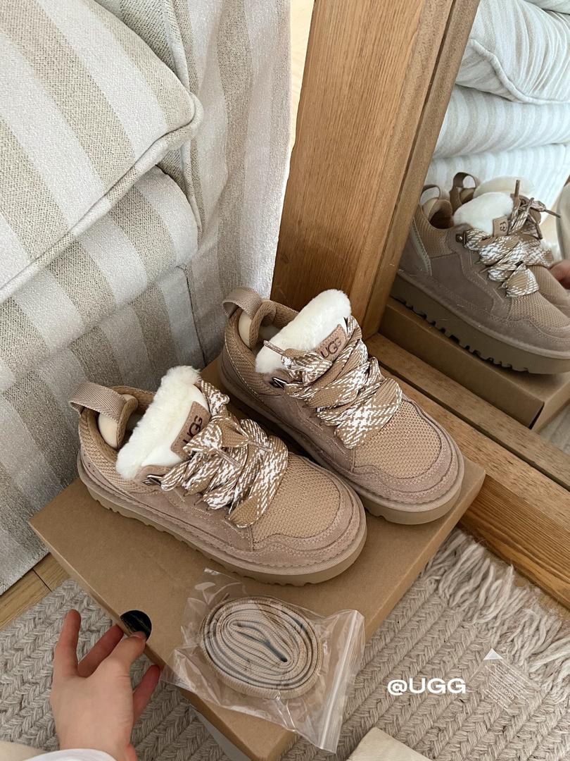 Beige Urban Sneakers with Plush Lining