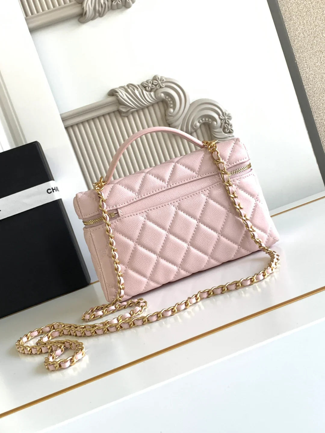 Small Grained Leather Flap Bag (23cm) – 24k Gold Hardware